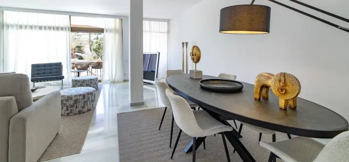 Short-term rent of middle floor apartment in Puerto Banús 4