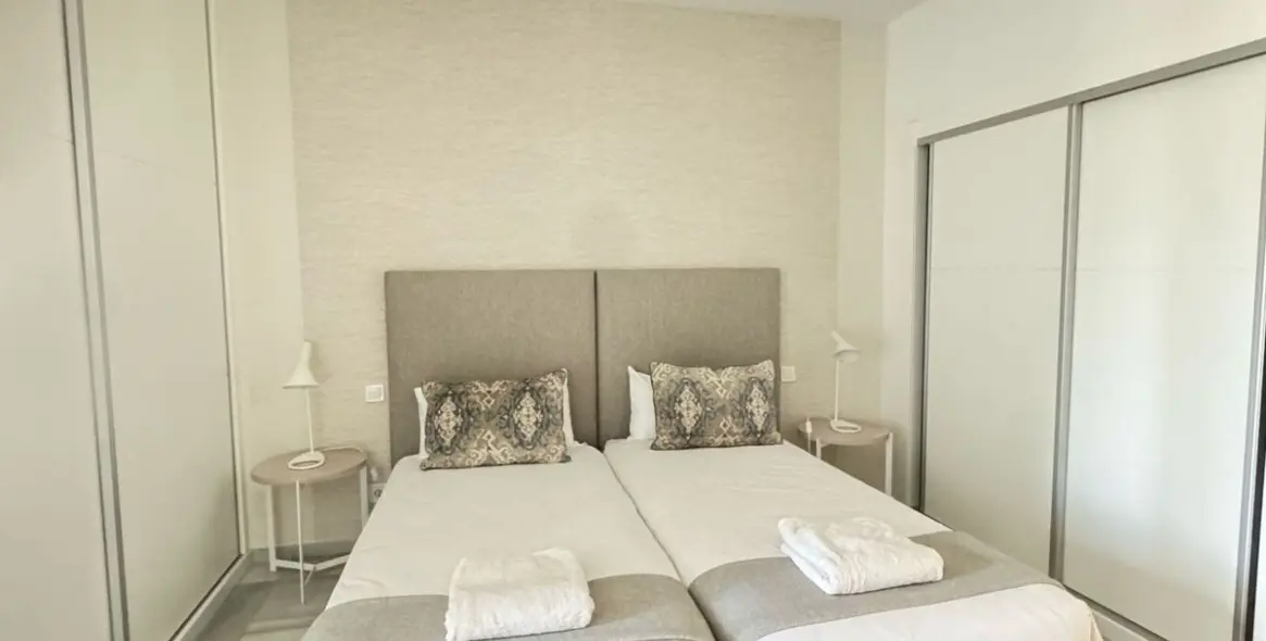 Short-term rent of middle floor apartment in Puerto Banús 13