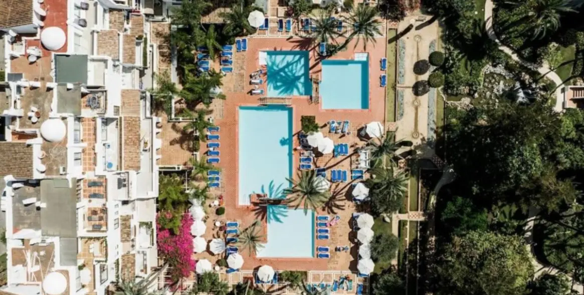 Short-term rent of middle floor apartment in Puerto Banús 31