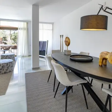 Short-term rent of middle floor apartment in Puerto Banús