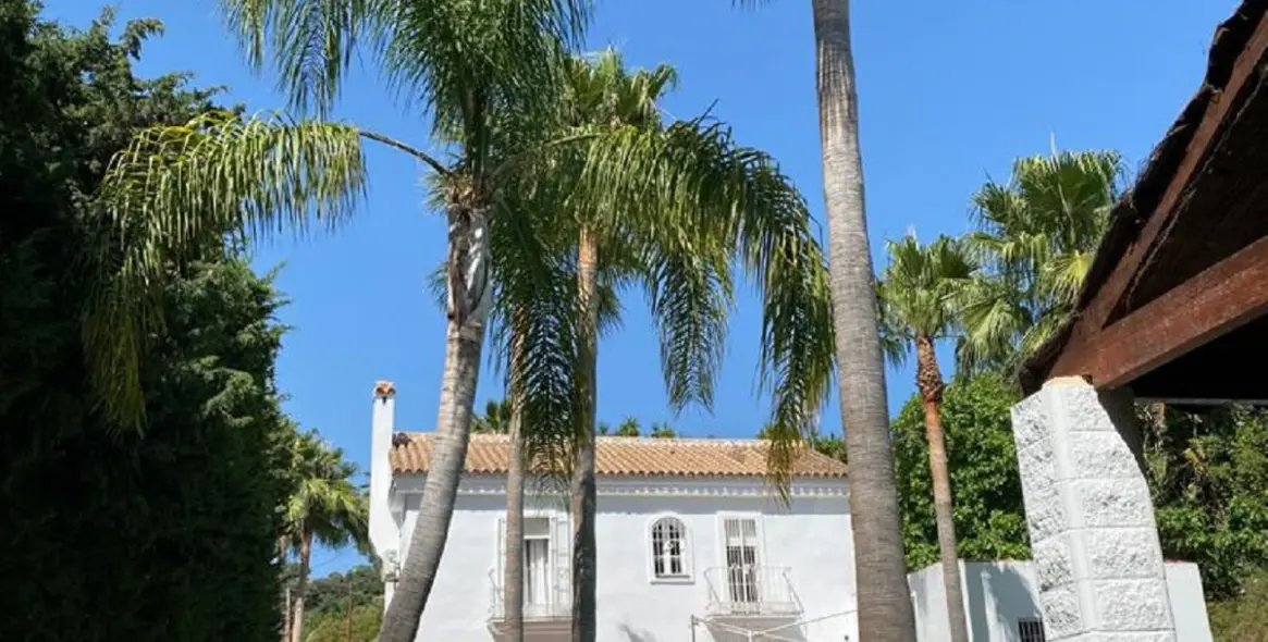 Долгосрочная аренда  отдельно стоящей виллы в New Golden Mile 2