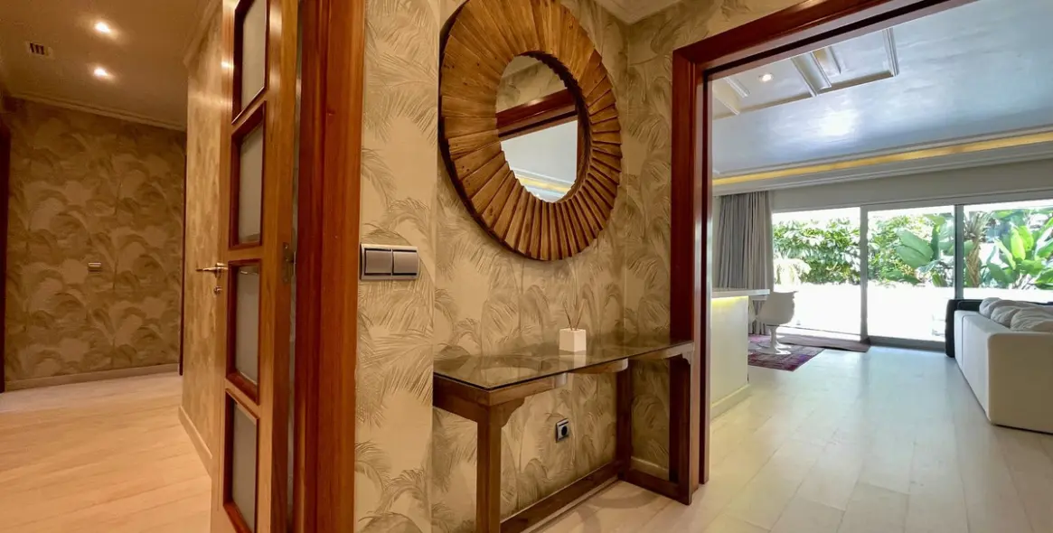 Short-term rent of ground floor apartment in Puerto Banús 3