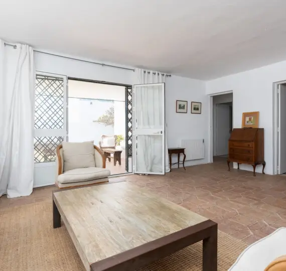 Краткосрочная аренда  отдельно стоящей виллы в Guadalmina Baja