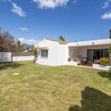 Краткосрочная аренда  отдельно стоящей виллы в Guadalmina Baja