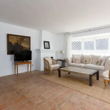 Краткосрочная аренда  отдельно стоящей виллы в Guadalmina Baja