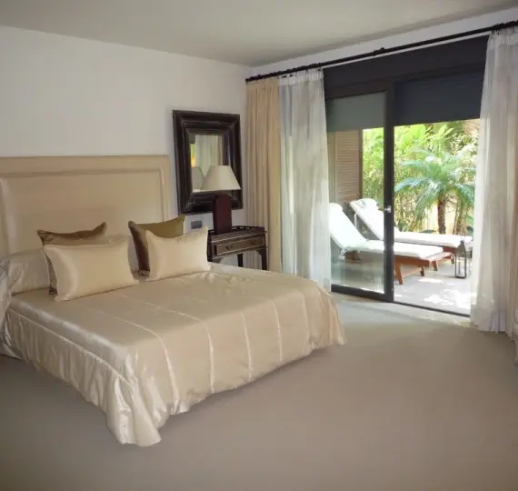 Краткосрочная аренда апартаментов на первом этаже в Los Monteros