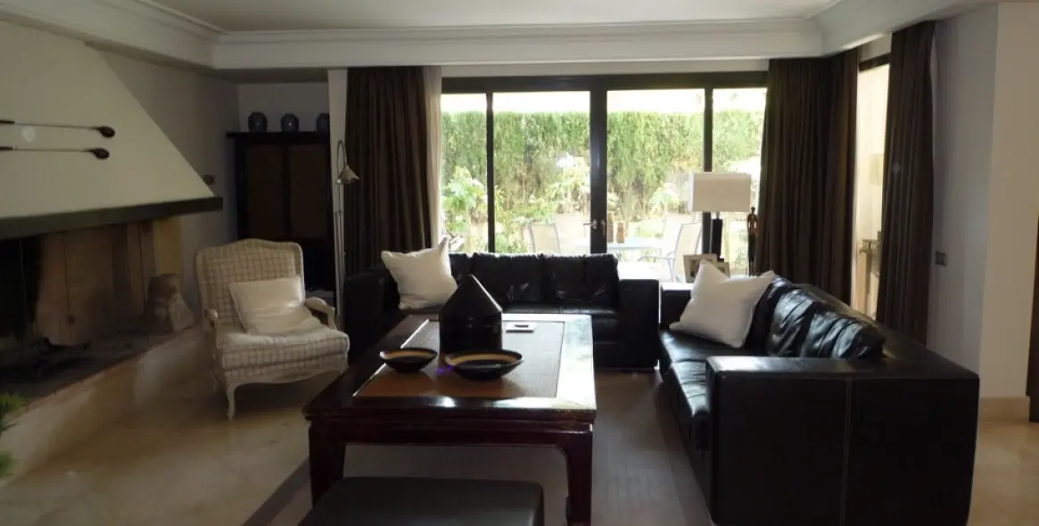 Краткосрочная аренда апартаментов на первом этаже в Los Monteros 3