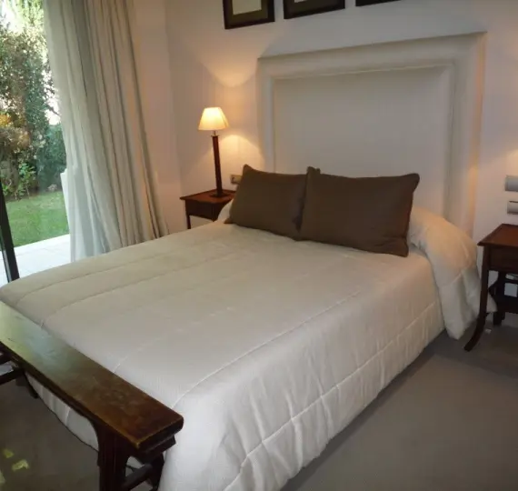 Краткосрочная аренда апартаментов на первом этаже в Los Monteros