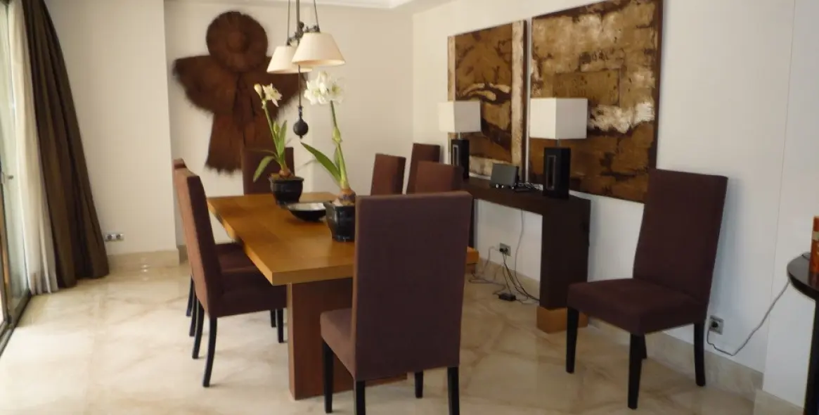 Краткосрочная аренда апартаментов на первом этаже в Los Monteros 8