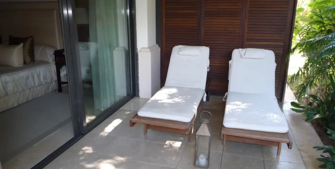 Short-term rent of ground floor apartment in Los Monteros 25