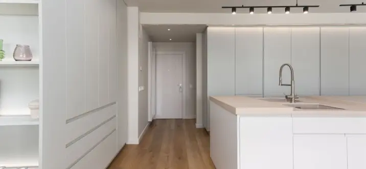 Alquiler a corto plazo de apartamento en planta media en San Pedro de Alcántara 3