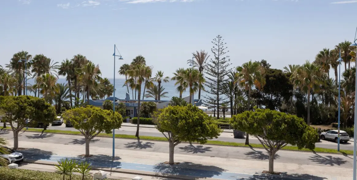 Short-term rent of middle floor apartment in San Pedro de Alcántara 15