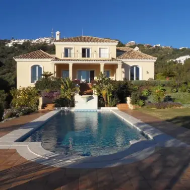 Краткосрочная аренда  отдельно стоящей виллы в Altos de los Monteros