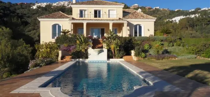 Краткосрочная аренда  отдельно стоящей виллы в Altos de los Monteros 0