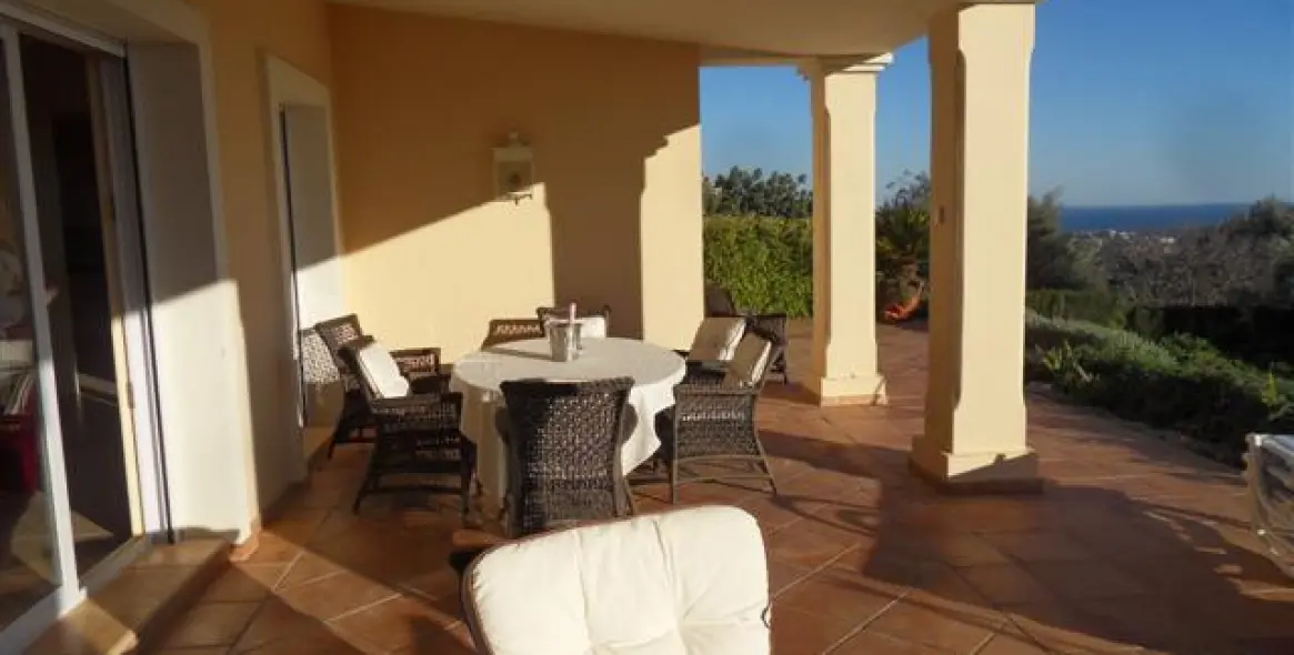 Краткосрочная аренда  отдельно стоящей виллы в Altos de los Monteros 13