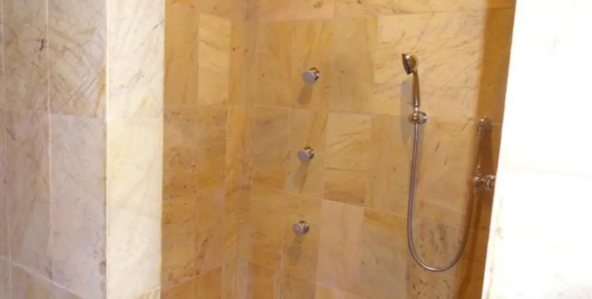 Short-term rent of detached villa in Altos de los Monteros 22