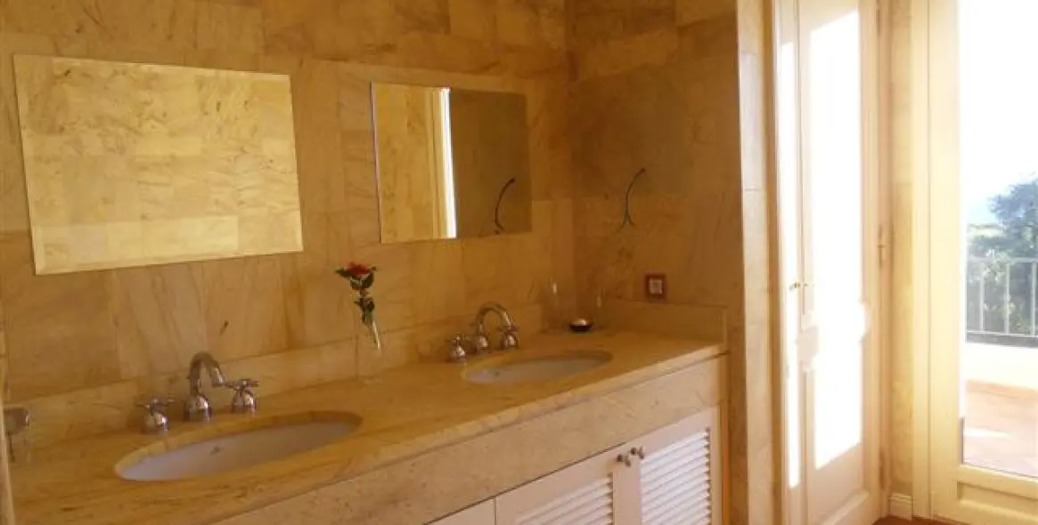 Short-term rent of detached villa in Altos de los Monteros 23