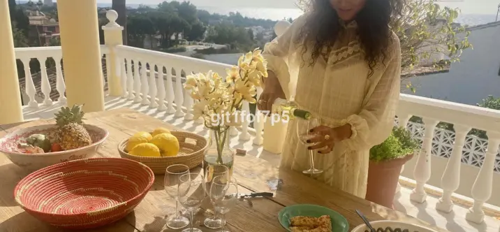 Краткосрочная аренда  отдельно стоящей виллы в Elviria 1