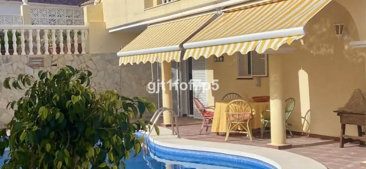 Краткосрочная аренда  отдельно стоящей виллы в Elviria 4