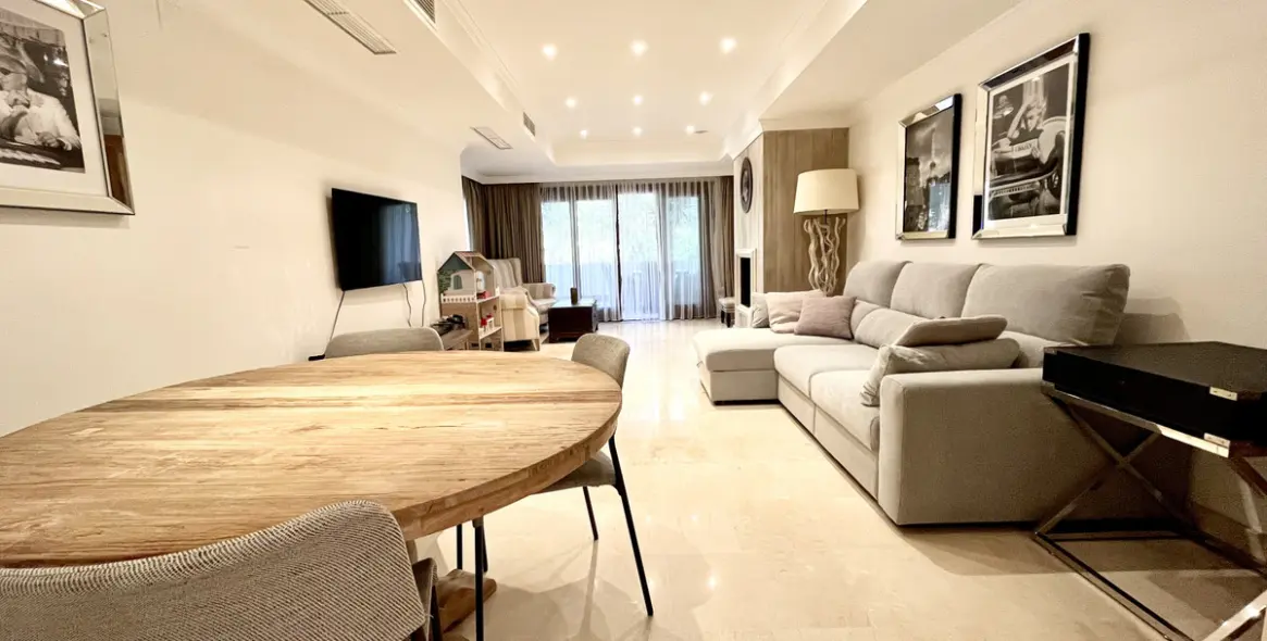 Short-term rent of ground floor apartment in The Golden Mile 2