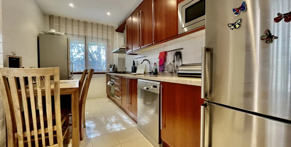 Short-term rent of ground floor apartment in The Golden Mile 11