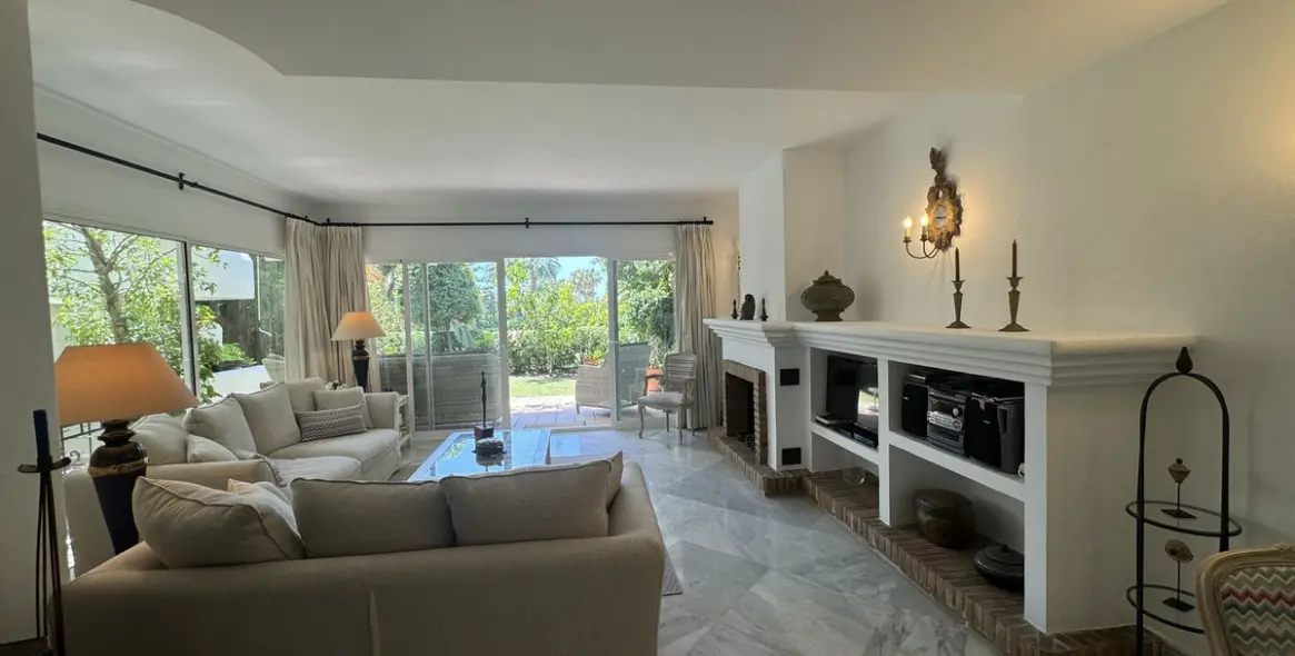 Краткосрочная аренда таунхауса в Bahía de Marbella 6