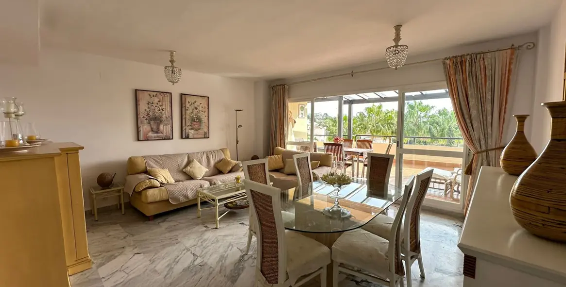 Краткосрочная аренда двухуровневого пентхауса в Bahía de Marbella 2