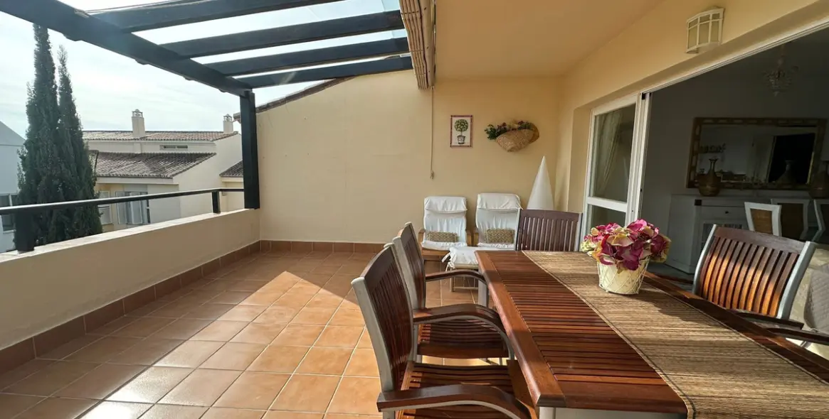Краткосрочная аренда двухуровневого пентхауса в Bahía de Marbella 4
