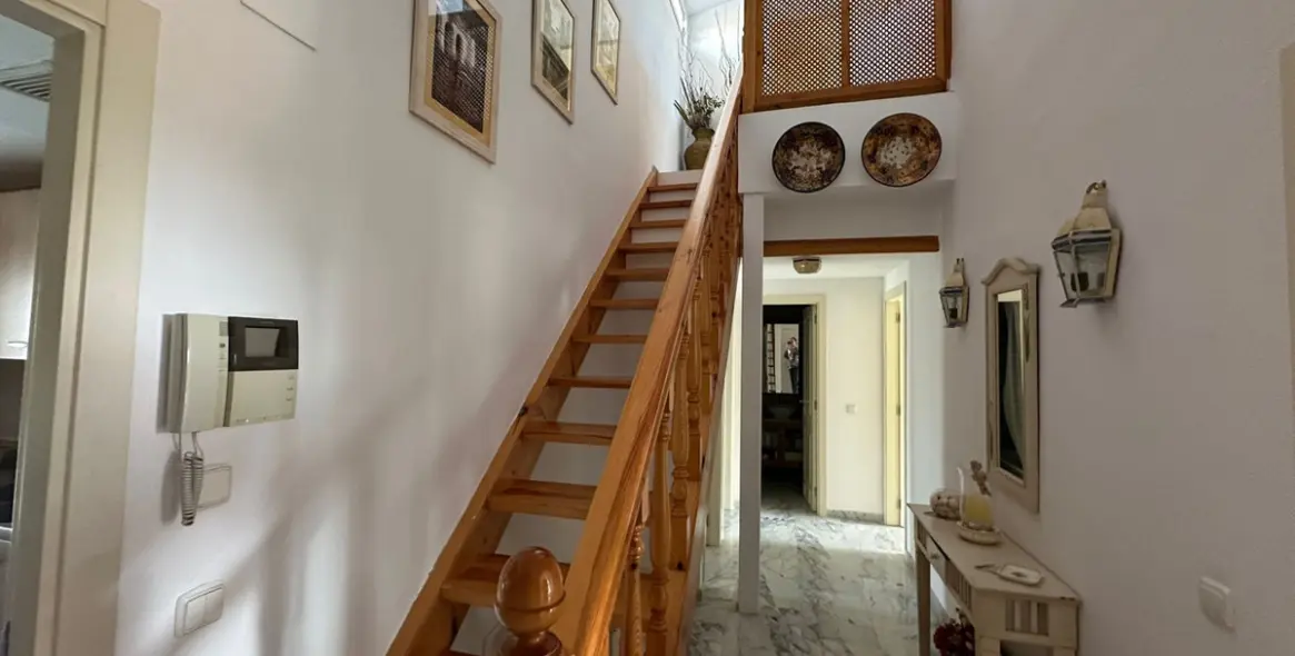 Краткосрочная аренда двухуровневого пентхауса в Bahía de Marbella 20