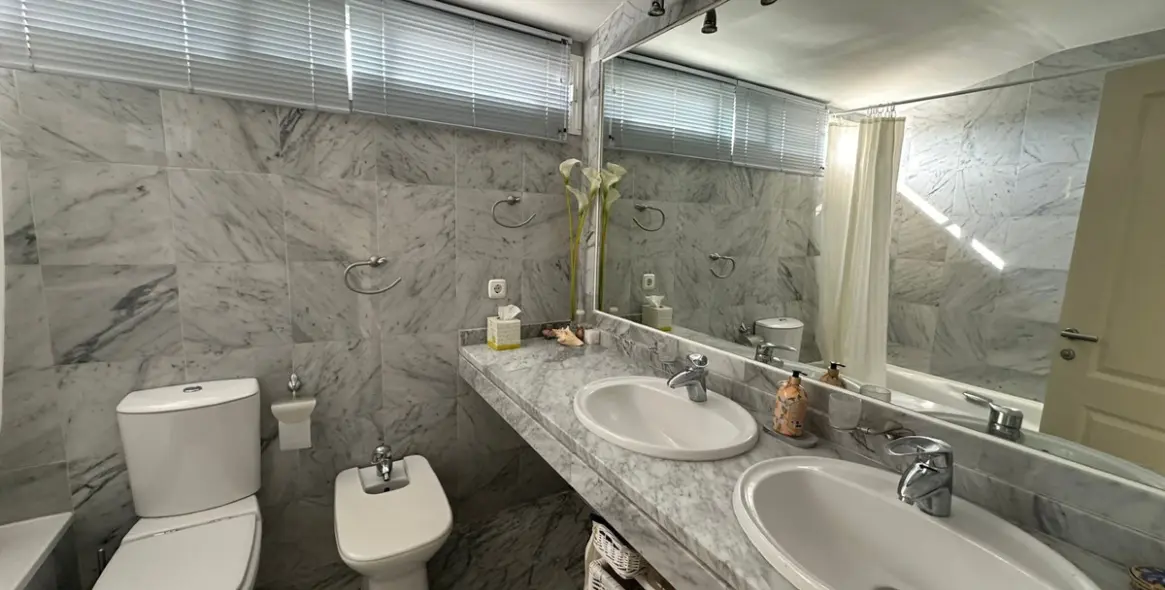 Short-term rent of penthouse duplex in Bahía de Marbella 23