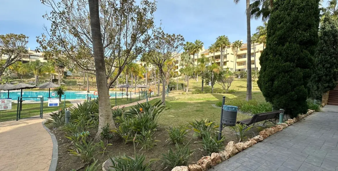 Short-term rent of penthouse duplex in Bahía de Marbella 29