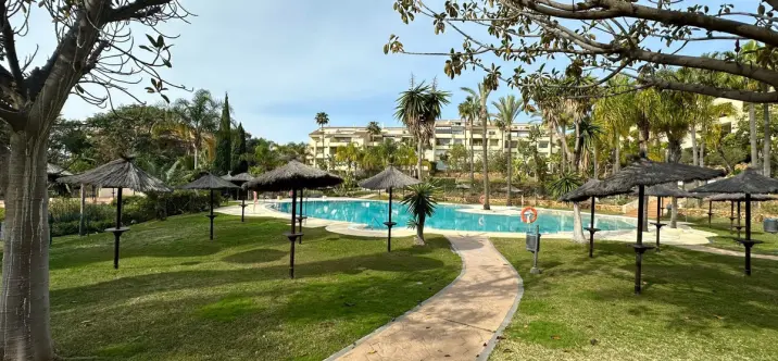Short-term rent of penthouse duplex in Bahía de Marbella 4