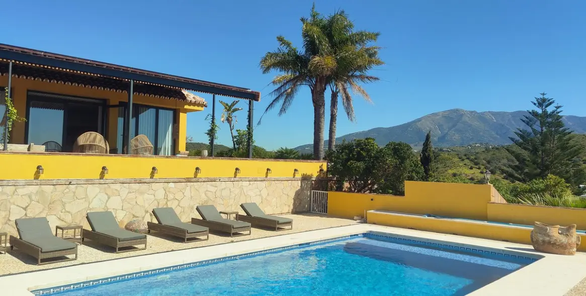 Краткосрочная аренда  отдельно стоящей виллы в La Cala de Mijas 1