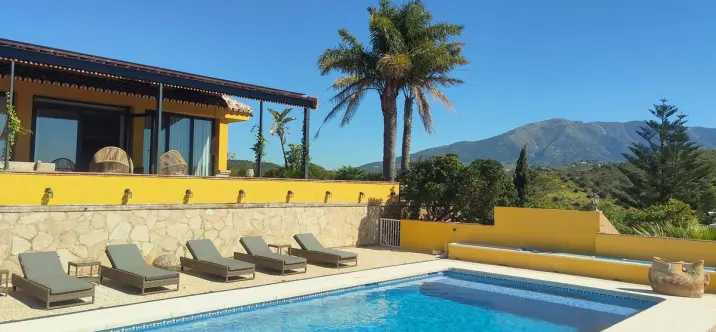 Краткосрочная аренда  отдельно стоящей виллы в La Cala de Mijas 0