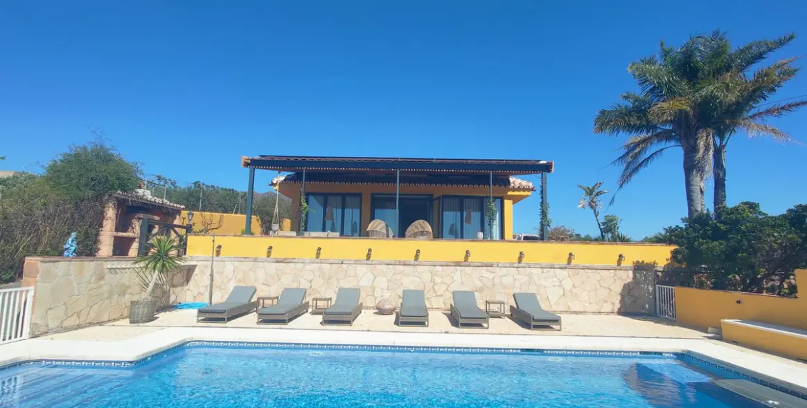 Краткосрочная аренда  отдельно стоящей виллы в La Cala de Mijas 3