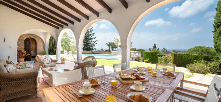 Краткосрочная аренда  отдельно стоящей виллы в Elviria 0