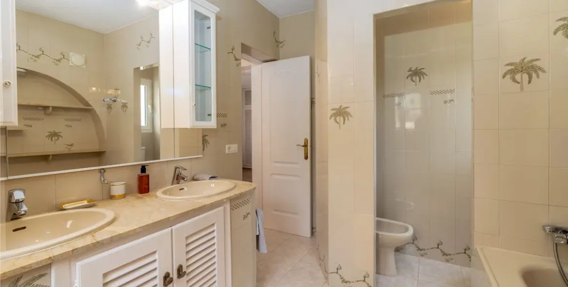 Краткосрочная аренда  отдельно стоящей виллы в Elviria 21