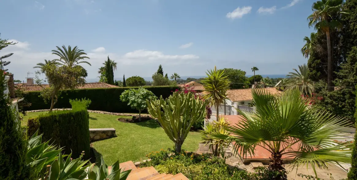 Краткосрочная аренда  отдельно стоящей виллы в Elviria 25