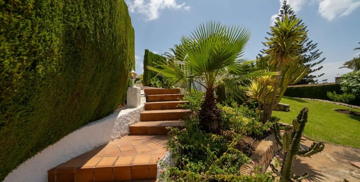 Краткосрочная аренда  отдельно стоящей виллы в Elviria 27