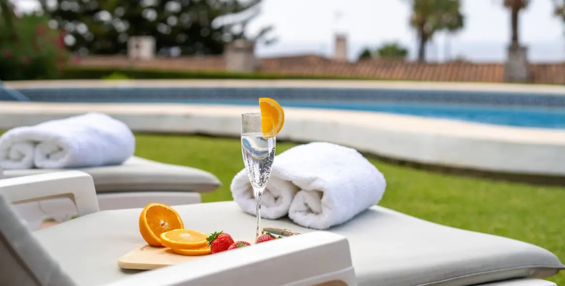 Краткосрочная аренда  отдельно стоящей виллы в Elviria 30