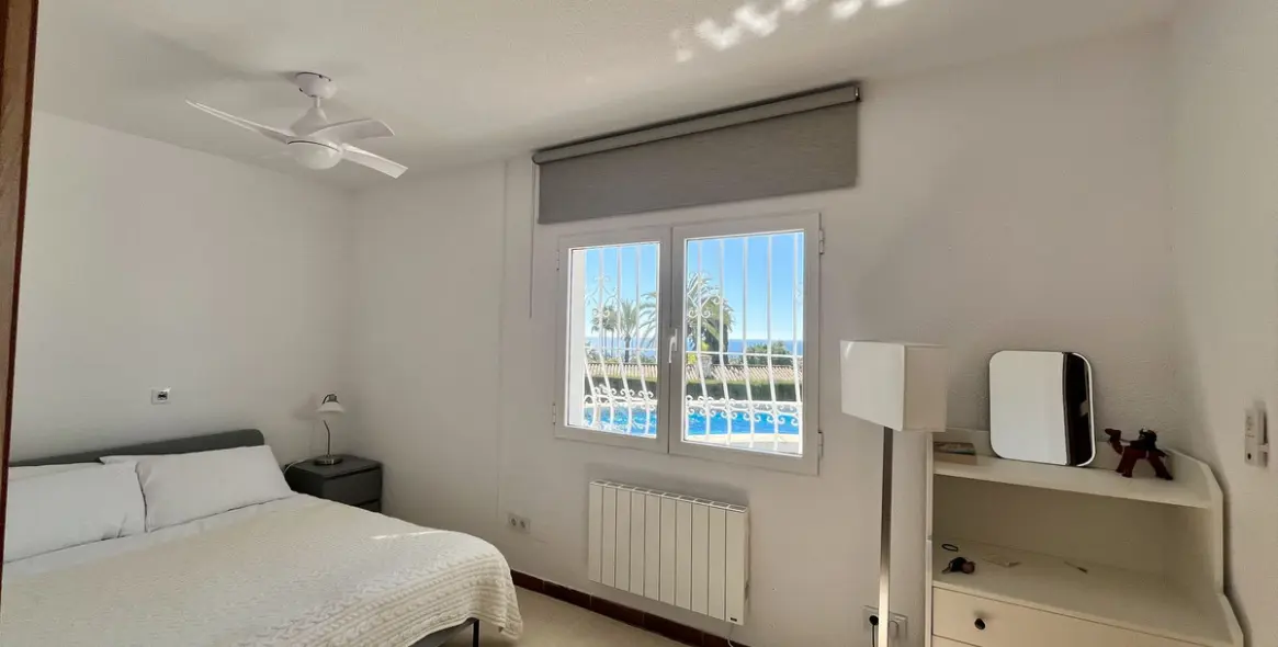 Alquiler a corto plazo de villa independiente en Elviria 35