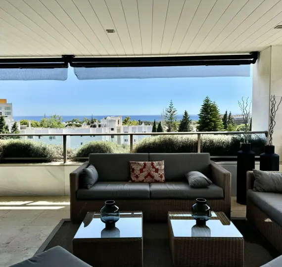 Short-term rent of middle floor apartment in The Golden Mile