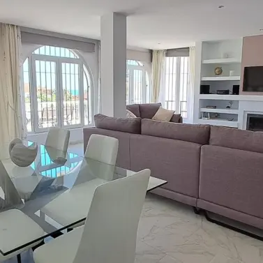 Краткосрочная аренда  отдельно стоящей виллы в Estepona