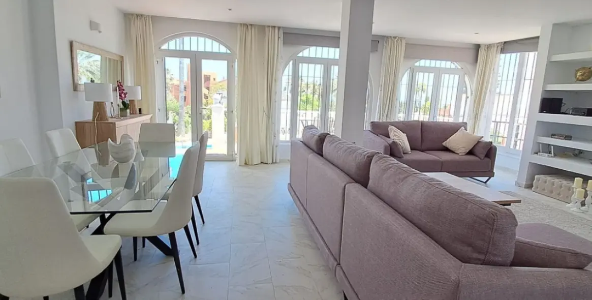 Краткосрочная аренда  отдельно стоящей виллы в Estepona 4