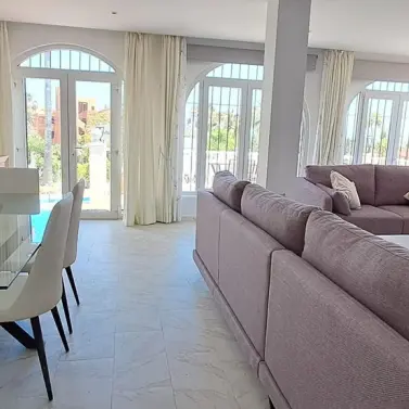 Краткосрочная аренда  отдельно стоящей виллы в Estepona