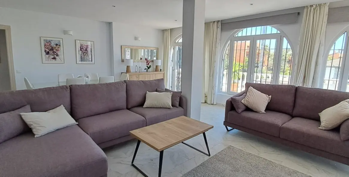 Краткосрочная аренда  отдельно стоящей виллы в Estepona 5