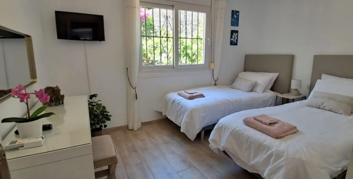 Краткосрочная аренда  отдельно стоящей виллы в Estepona 15