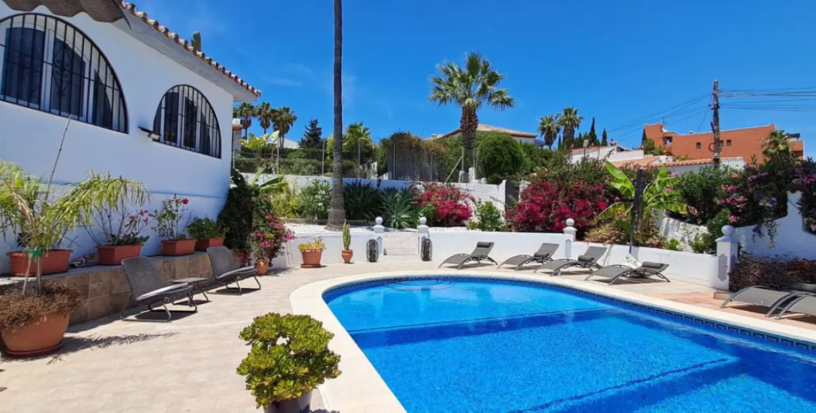 Краткосрочная аренда  отдельно стоящей виллы в Estepona 19