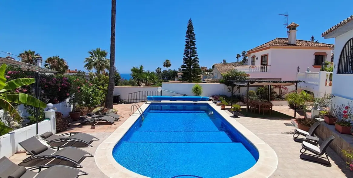 Краткосрочная аренда  отдельно стоящей виллы в Estepona 26