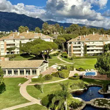 Short-term rent of middle floor apartment in The Golden Mile